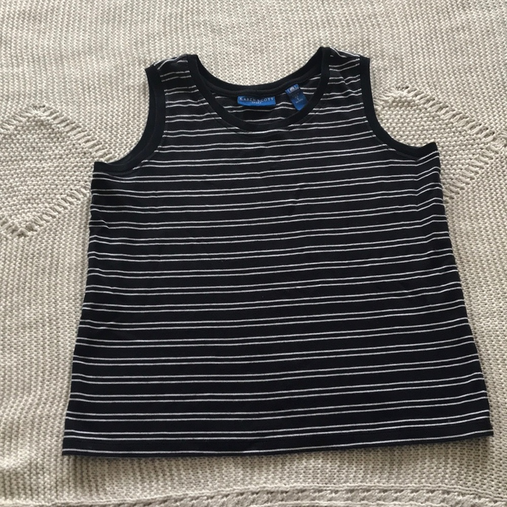 Karen Scott size S tank top